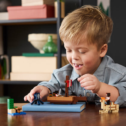 do-choi-lap-rap-chuyen-tham-hiem-tren-tau-cuop-bien-lego-minecraft-21259-08