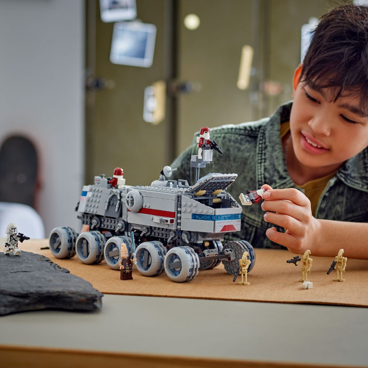 Đồ Chơi Lắp Ráp Cỗ Máy Hủy Diệt Juggernaut LEGO STAR WARS 75413 (813 chi tiết)