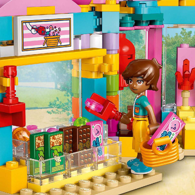 do-choi-lap-rap-cua-hang-keo-ngot-thanh-pho-heartlake-lego-friends-42649-04
