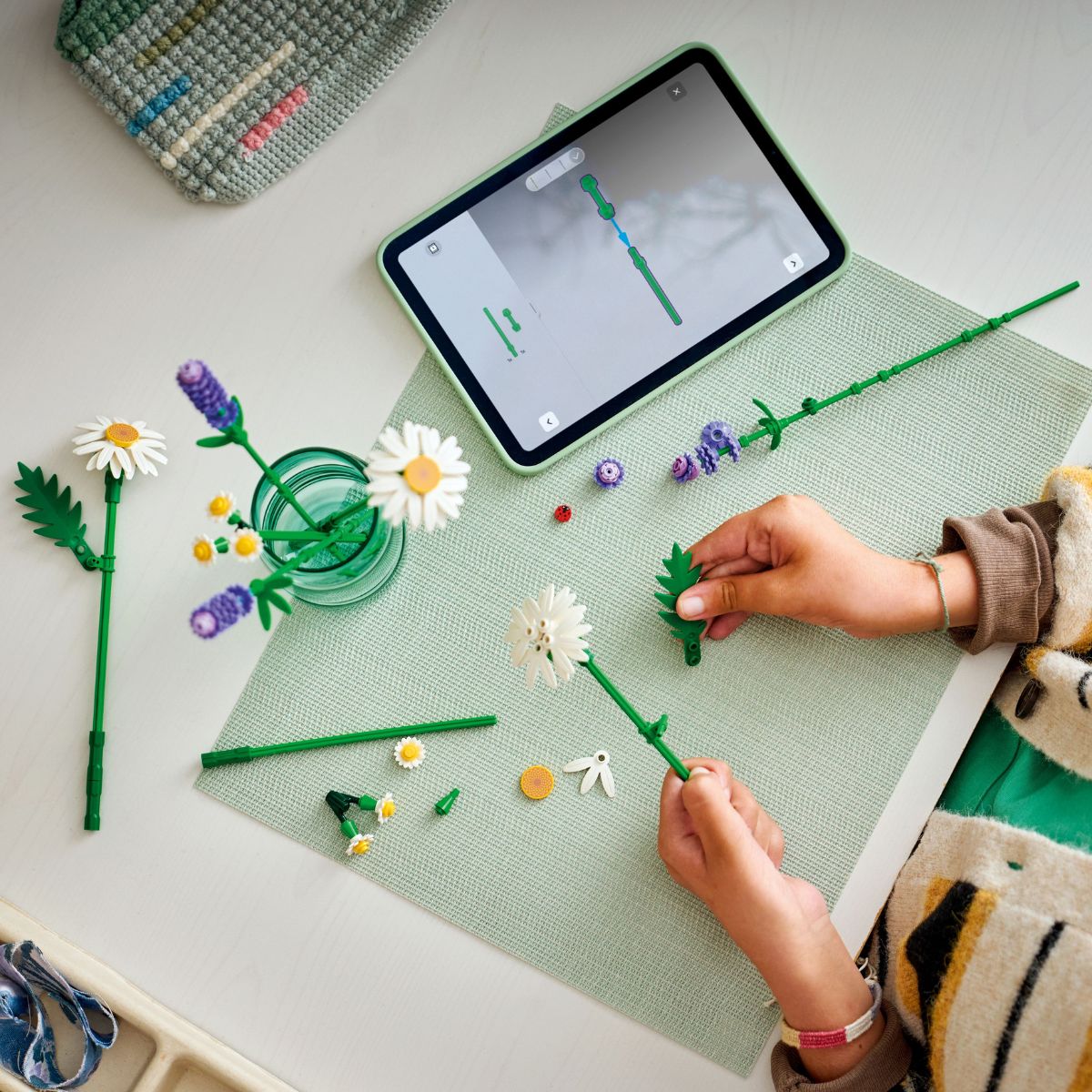 Đồ Chơi Lắp Ráp Cúc Họa Mi LEGO BOTANICALS 11508 (133 Chi Tiết)