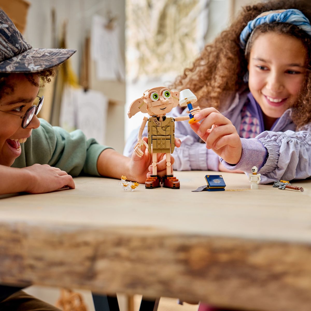 Đồ Chơi Lắp Ráp Gia Tinh Tự Do Dobby™ LEGO HARRY POTTER 76469 (379 chi tiết)