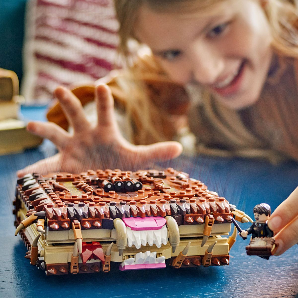 Đồ Chơi Lắp Ráp Harry Potter: Quyển Sách Quái Vật LEGO HARRY POTTER 76449 (518 chi tiết)