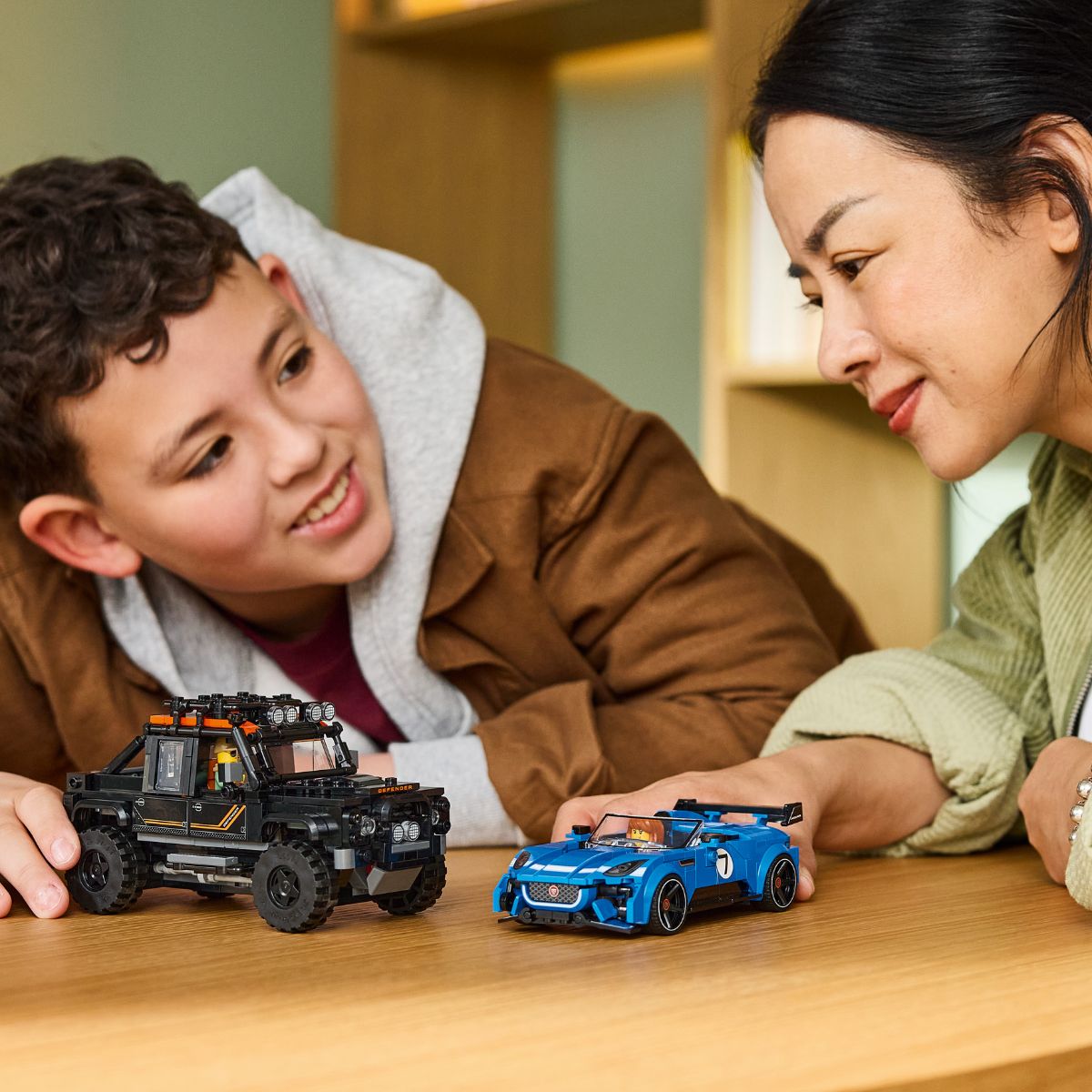Đồ Chơi Lắp Ráp Jaguar Project 7 & Land Rover Defender LEGO SPEED CHAMPIONS 77264 (740 Chi Tiết)