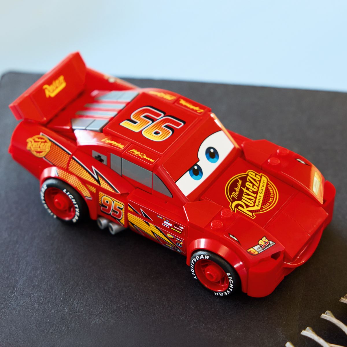 Đồ Chơi Lắp Ráp Lightning McQueen LEGO SPEED CHAMPIONS 77255