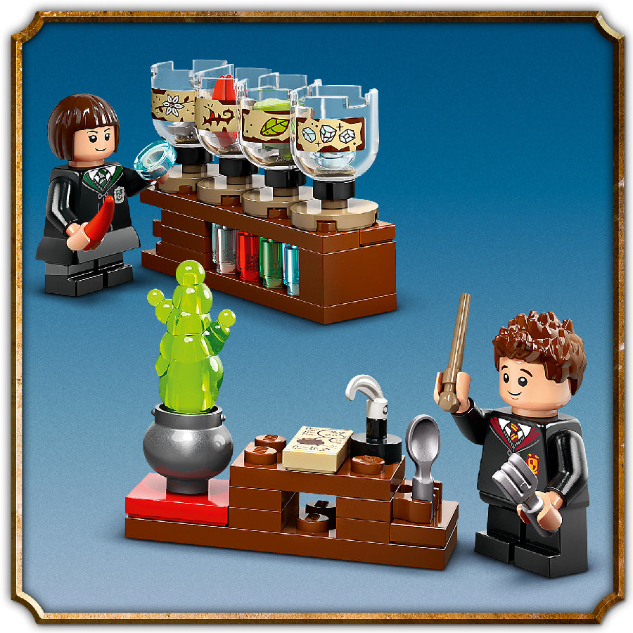 Đồ Chơi Lắp Ráp Lớp Học Môn Độc Dược LEGO HARRY POTTER 76431 (397 chi tiết)