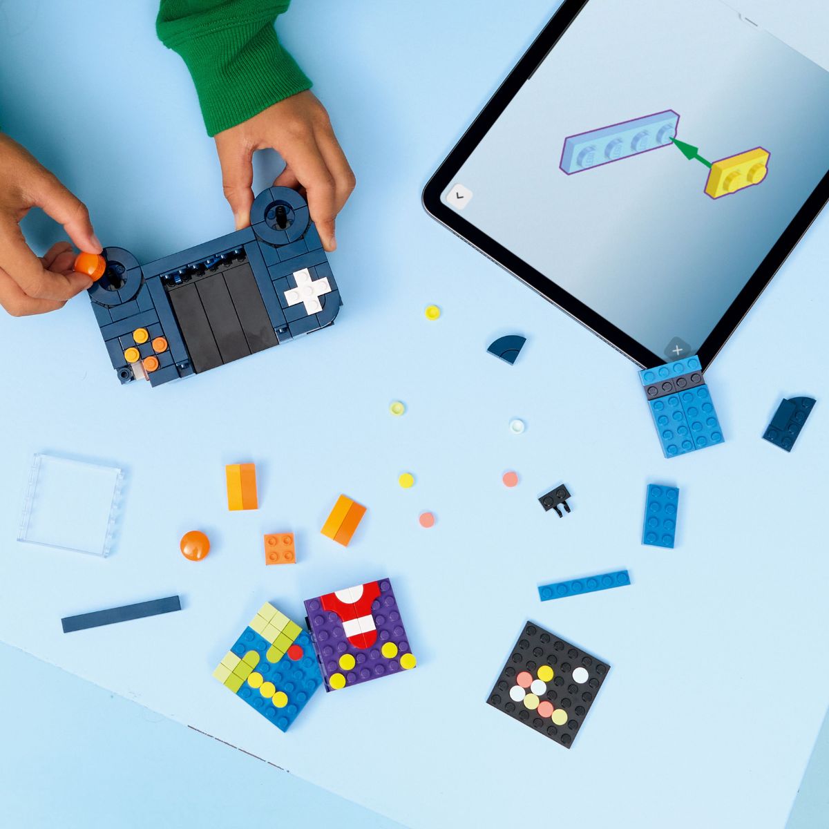 Đồ Chơi Lắp Ráp Máy Chơi Game Cổ Điển LEGO CREATOR 31380