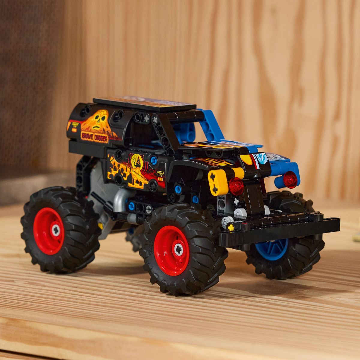 Đồ Chơi Lắp Ráp Monster Jam™ Grave Digger™ Lửa Và Băng LEGO TECHNIC 42219