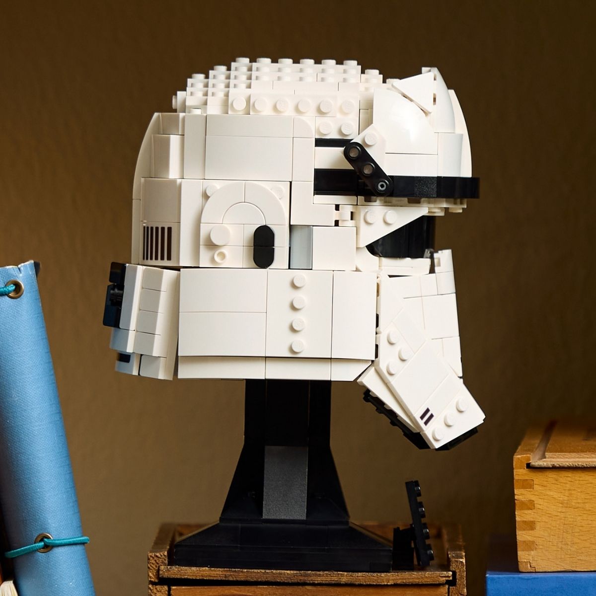 Đồ Chơi Lắp Ráp Mũ Giáp Phi Công AT-RT LEGO STAR WARS 75458 (775 chi tiết)