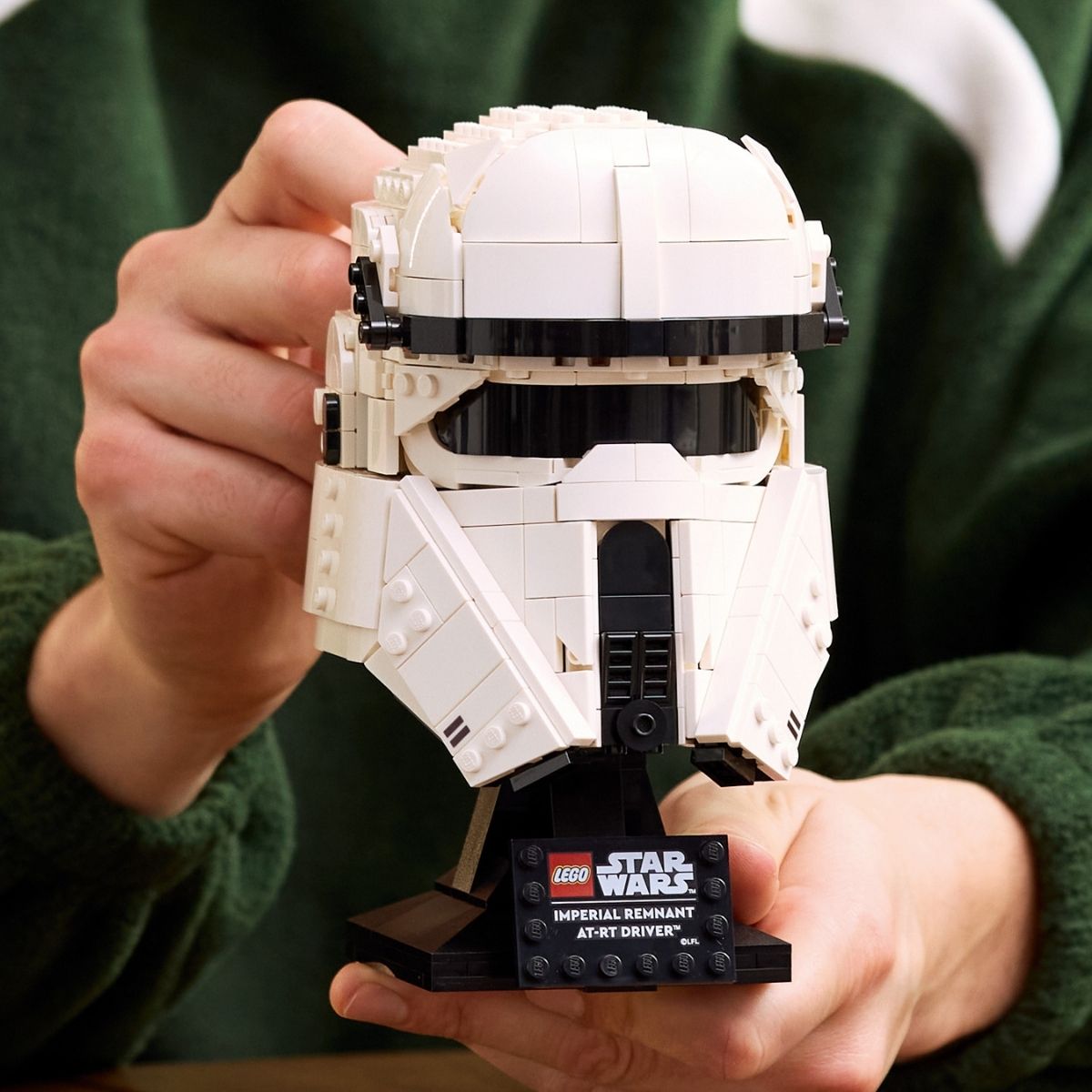 Đồ Chơi Lắp Ráp Mũ Giáp Phi Công AT-RT LEGO STAR WARS 75458 (775 chi tiết)