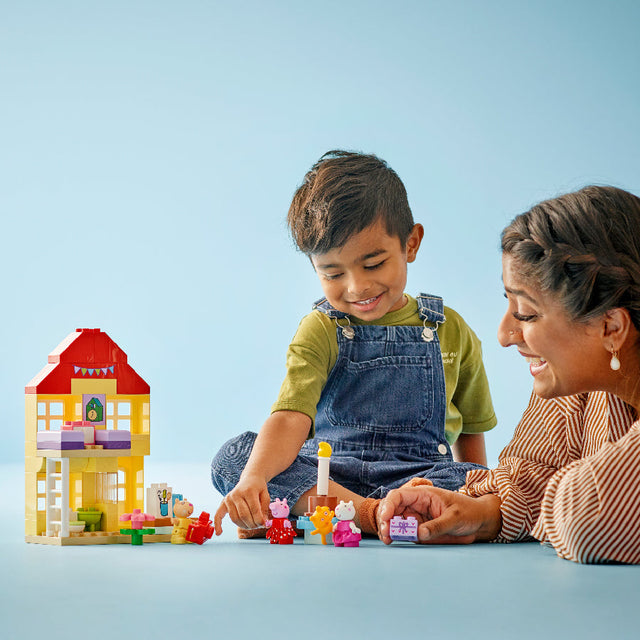 do-choi-lap-rap-ngoi-nha-sinh-nhat-của-peppa-pig-lego-duplo-10433-06