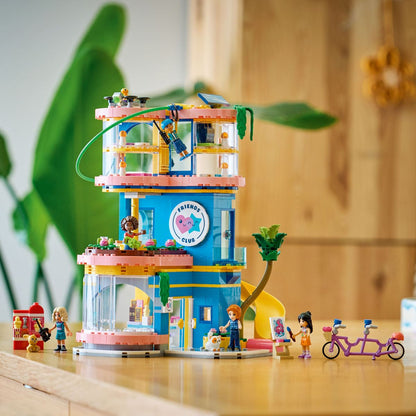 do-choi-lap-rap-nha-cau-lac-bo-tinh-ban-tai-heartlake-city-lego-friends-42689-03