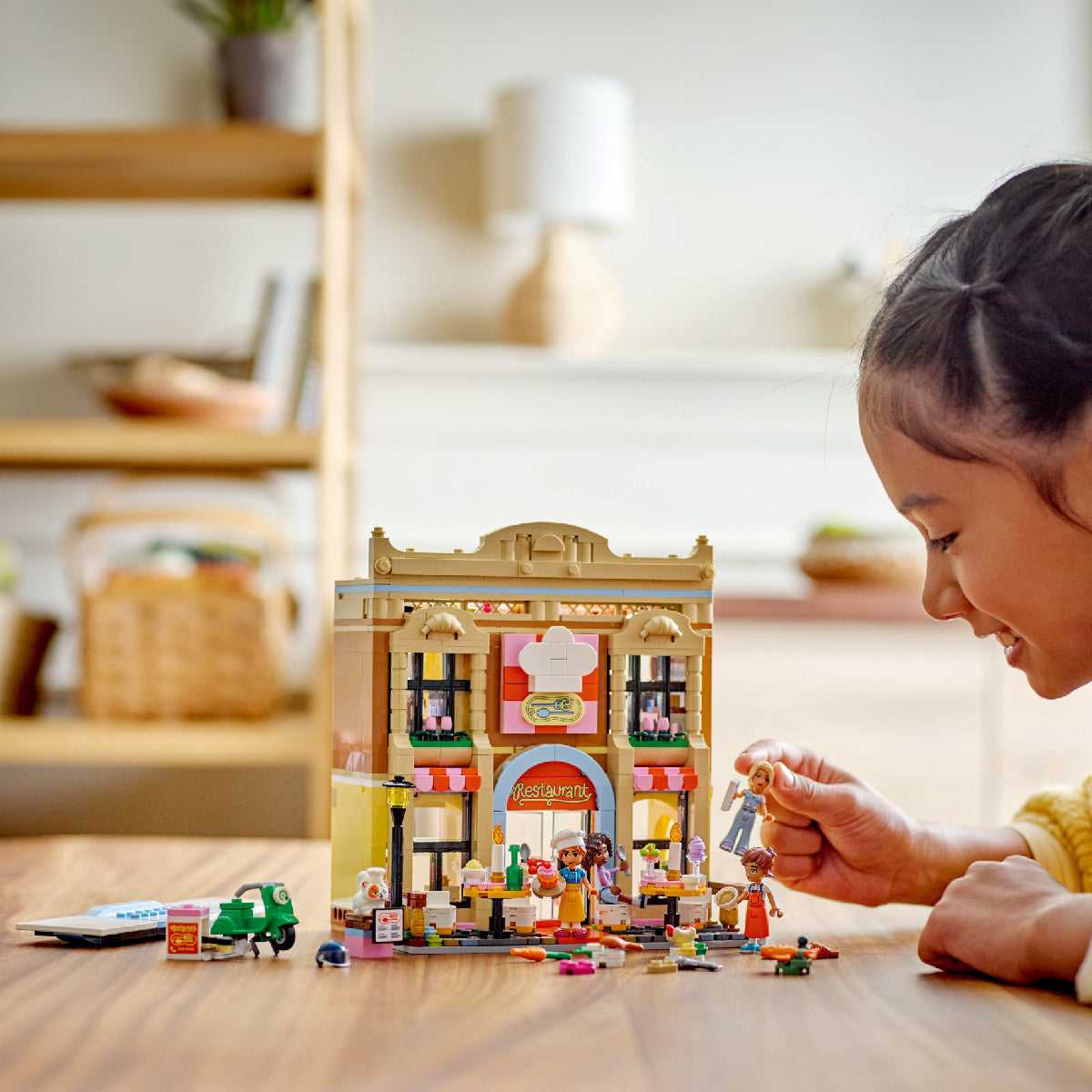 do-choi-lap-rap-nha-hang-va-truong-day-nau-an-lego-friends-42655-016