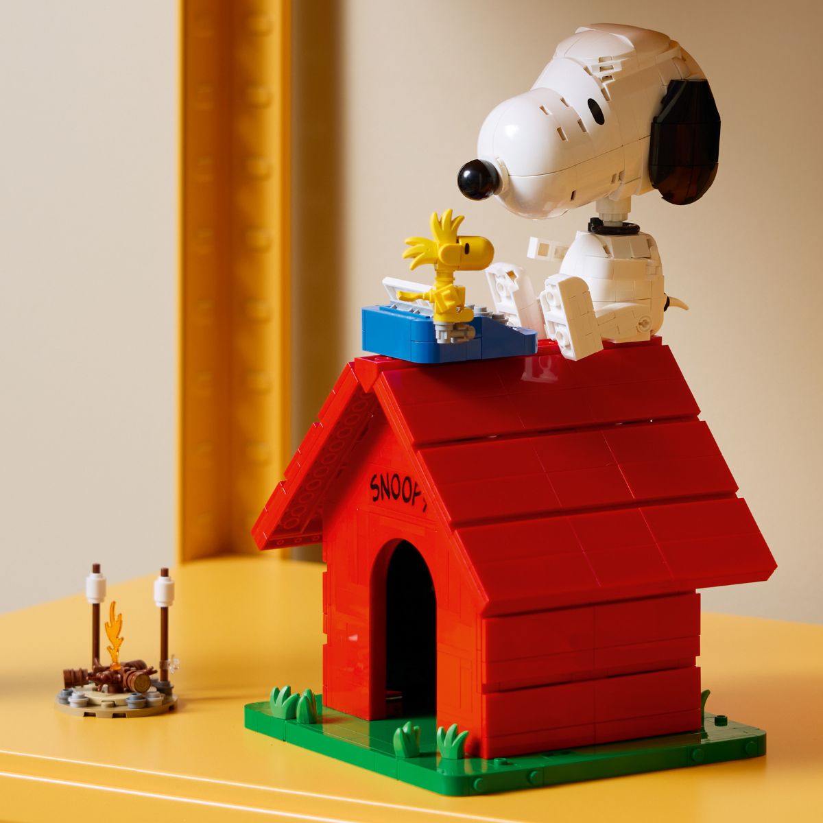 Đồ Chơi Lắp Ráp Peanuts: Ngôi Nhà Snoopy Đáng Yêu LEGO IDEAS 21368 (964 Chi Tiết)