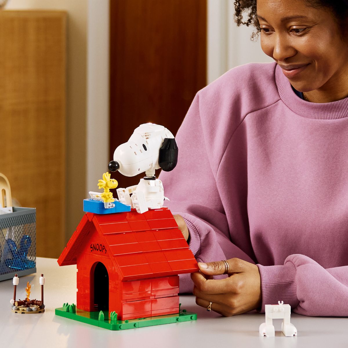 Đồ Chơi Lắp Ráp Peanuts: Ngôi Nhà Snoopy Đáng Yêu LEGO IDEAS 21368 (964 Chi Tiết)