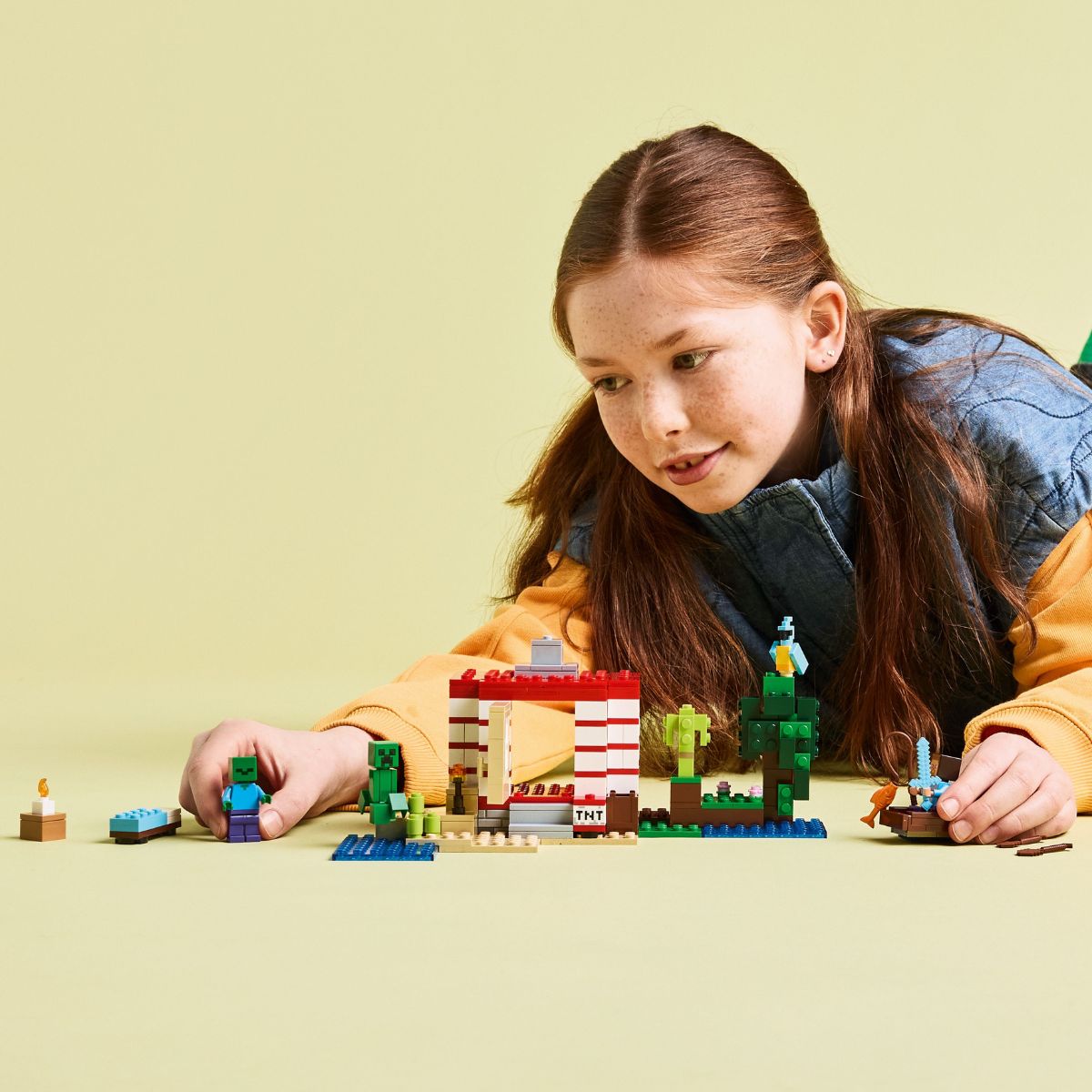 Đồ Chơi Lắp Ráp Pháo Đài TNT Trong Rừng LEGO MINECRAFT 21275 (287 chi tiết)