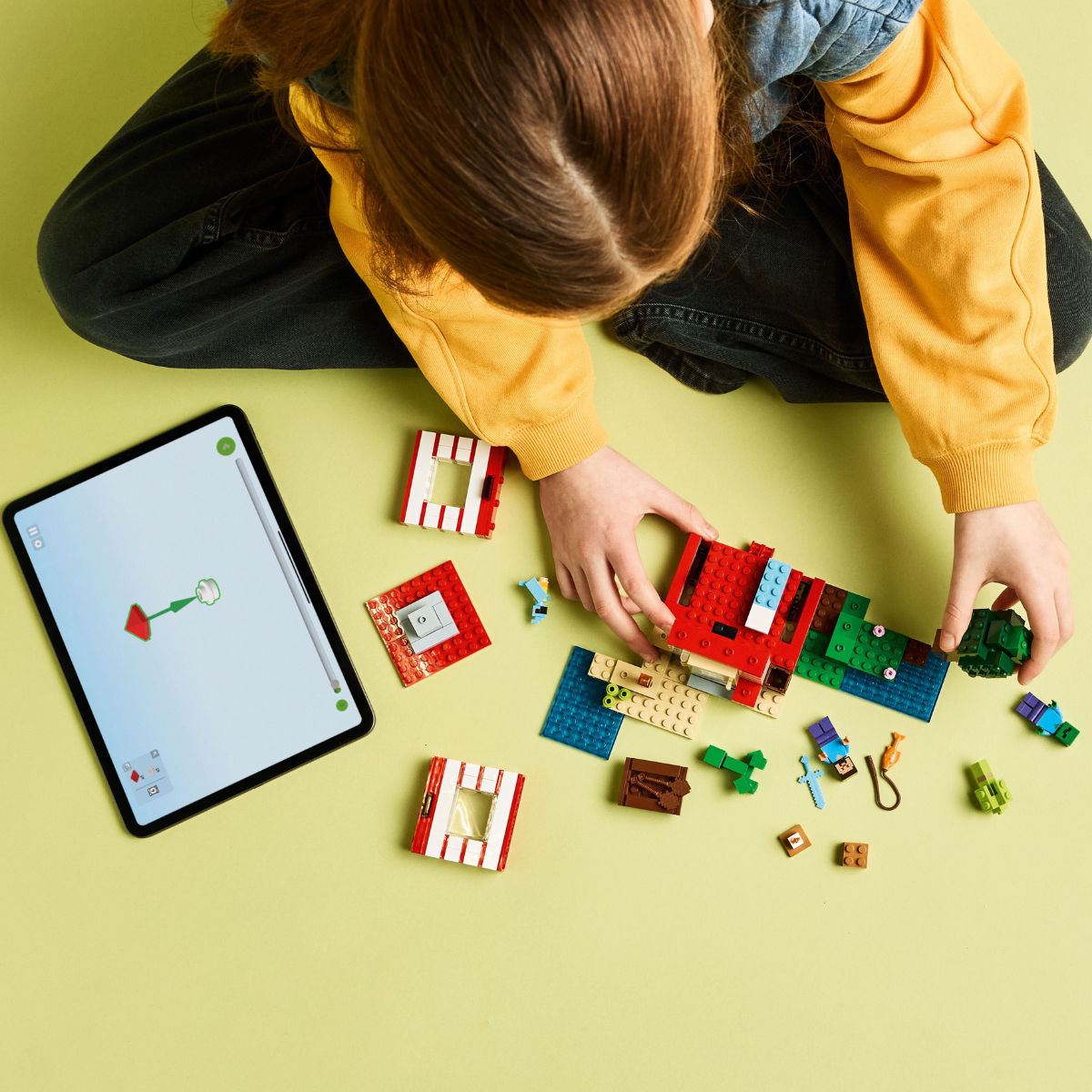 Đồ Chơi Lắp Ráp Pháo Đài TNT Trong Rừng LEGO MINECRAFT 21275 (287 chi tiết)