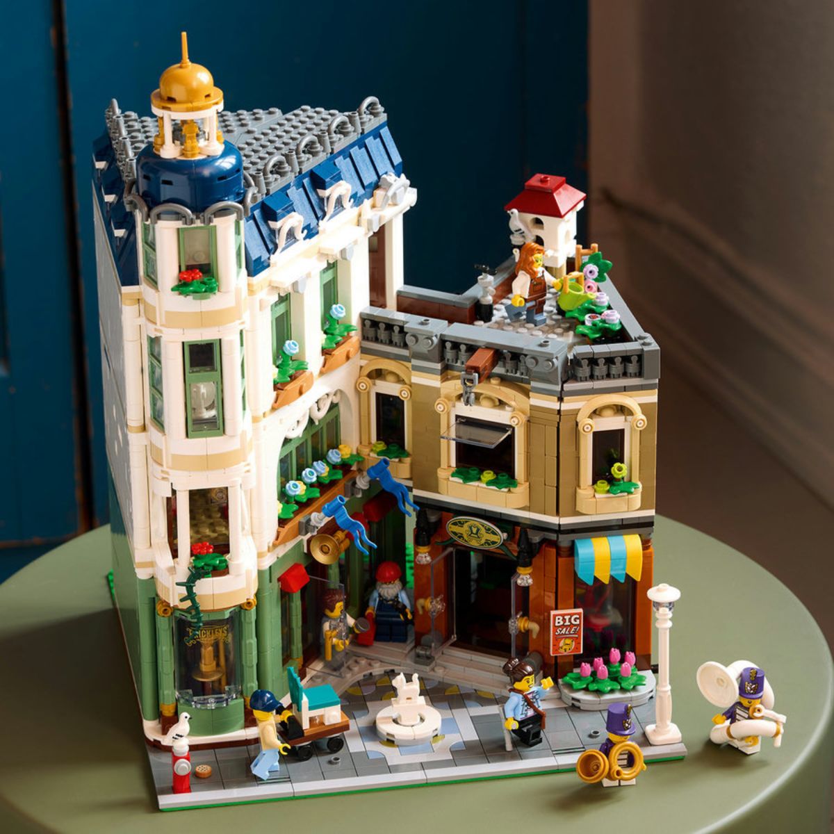 Đồ Chơi Lắp Ráp Phố Mua Sắm Châu Âu LEGO ICONS 11371