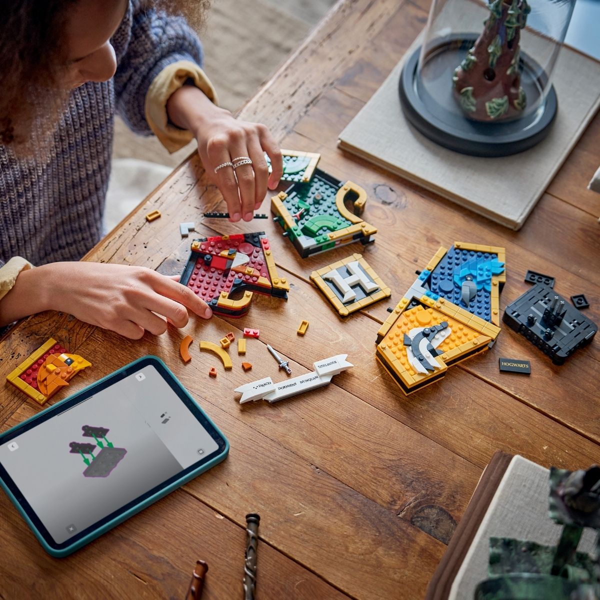 Đồ Chơi Lắp Ráp Phù Hiệu Các Nhà Hogwarts™ LEGO HARRY POTTER 76462 (545 chi tiết)