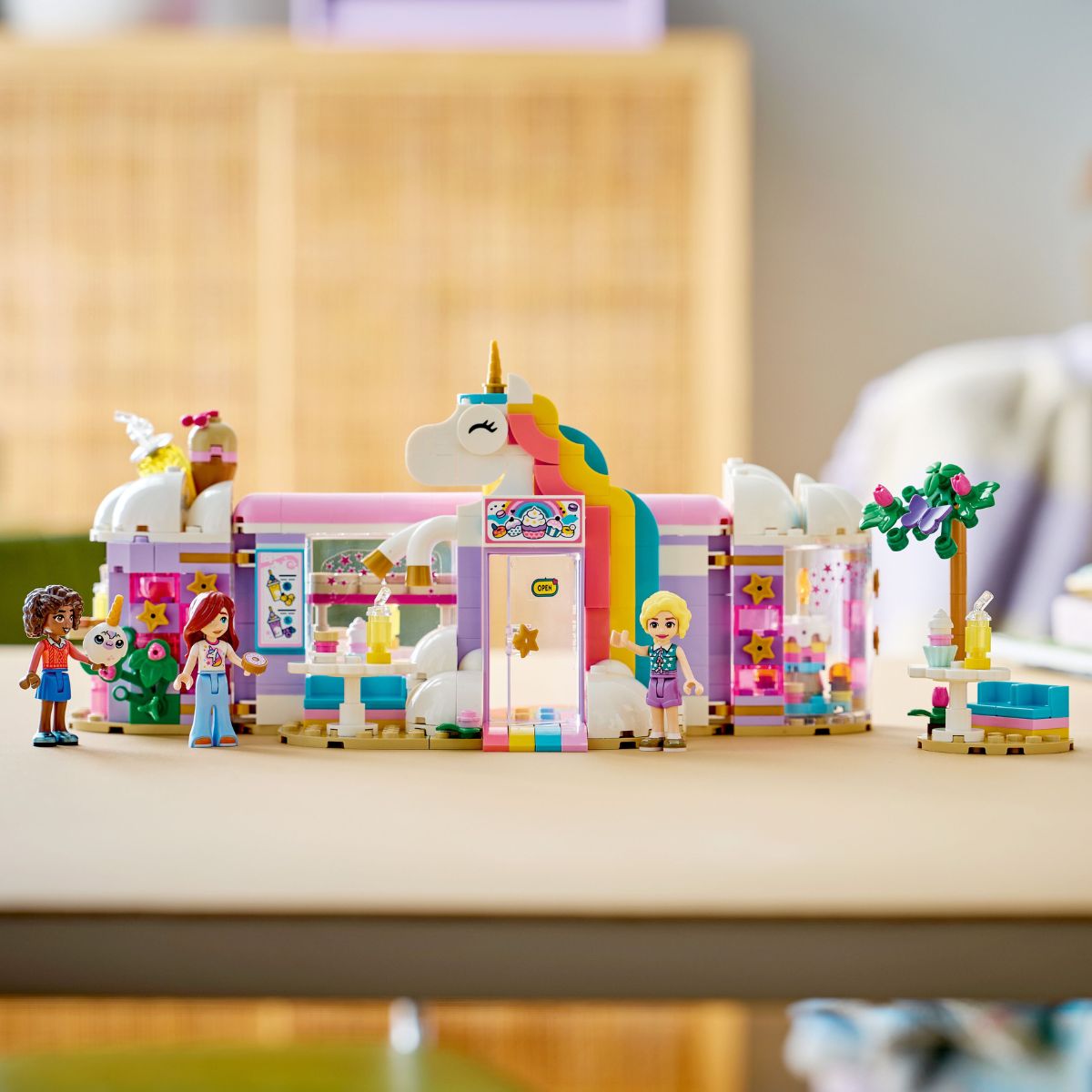 do-choi-lap-rap-quan-ca-phe-ky-lan-mong-mo-lego-friends-42684-07