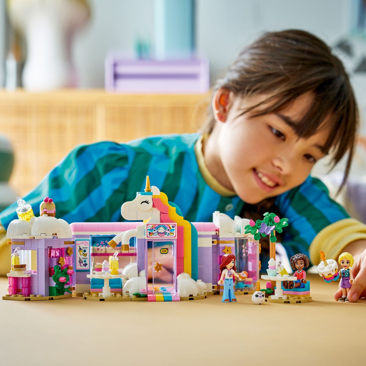 Đồ Chơi Lắp Ráp Quán Cà Phê Kỳ Lân Mộng Mơ LEGO FRIENDS 42684 (475 chi tiết)