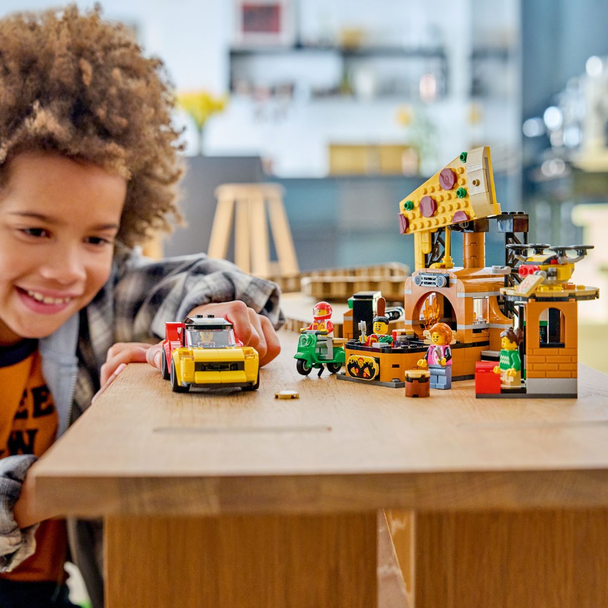 Đồ Chơi Lắp Ráp Quầy Bán Và Bộ Phương Tiện Giao Bánh Pizza LEGO CITY 60496 (494 chi tiết)