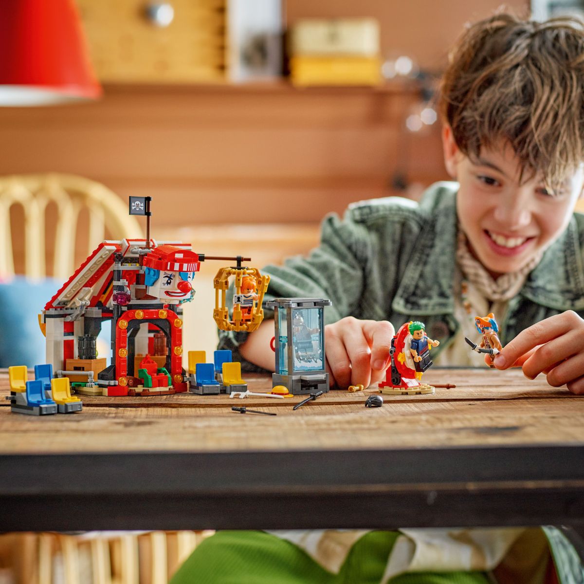 Đồ Chơi Lắp Ráp Rạp Xiếc Của Chú Hề Buggy LEGO ONE PIECE 75637 (573 chi tiết)