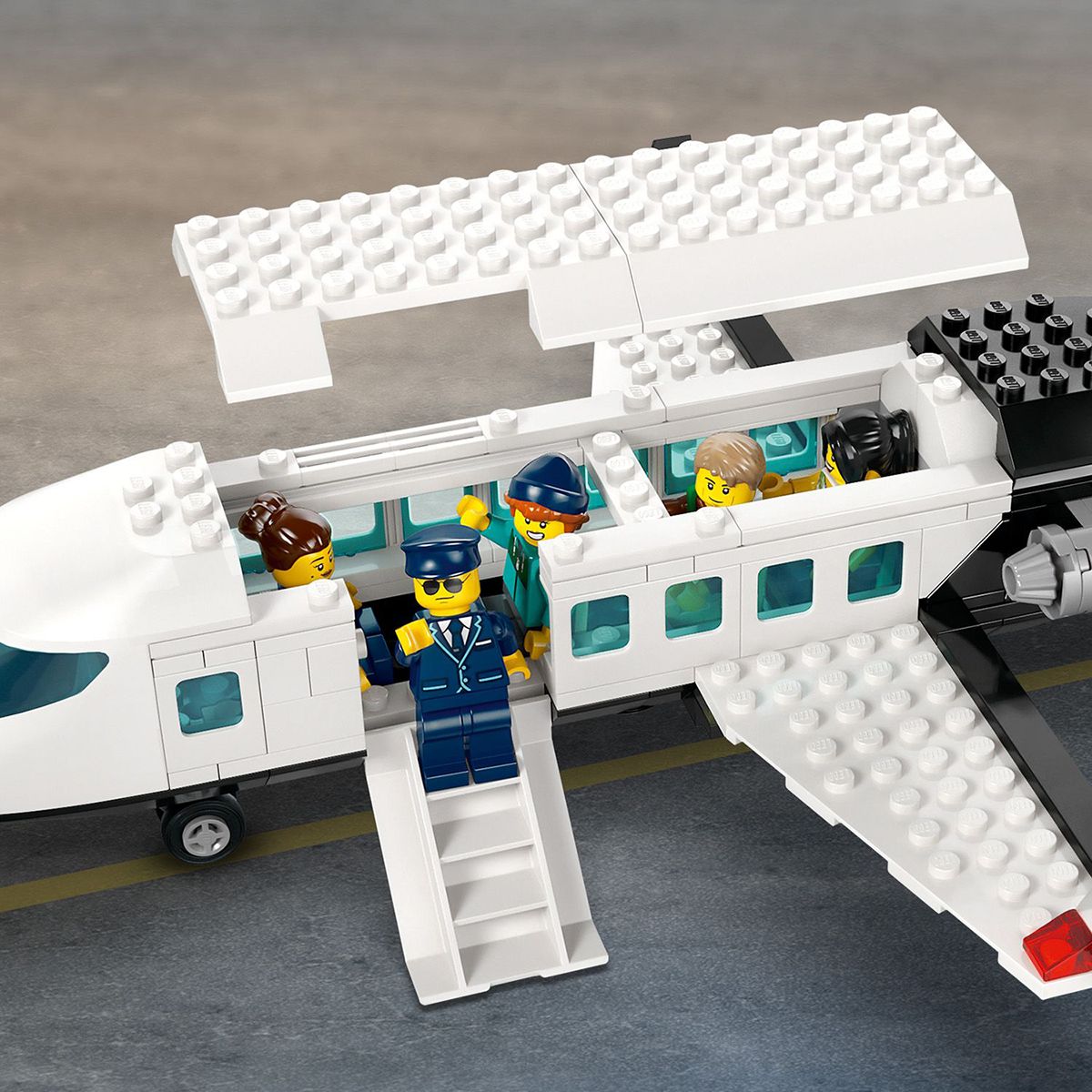 Đồ Chơi Lắp Ráp Sân Bay Và Máy Bay LEGO CITY 60502 (887 chi tiết)