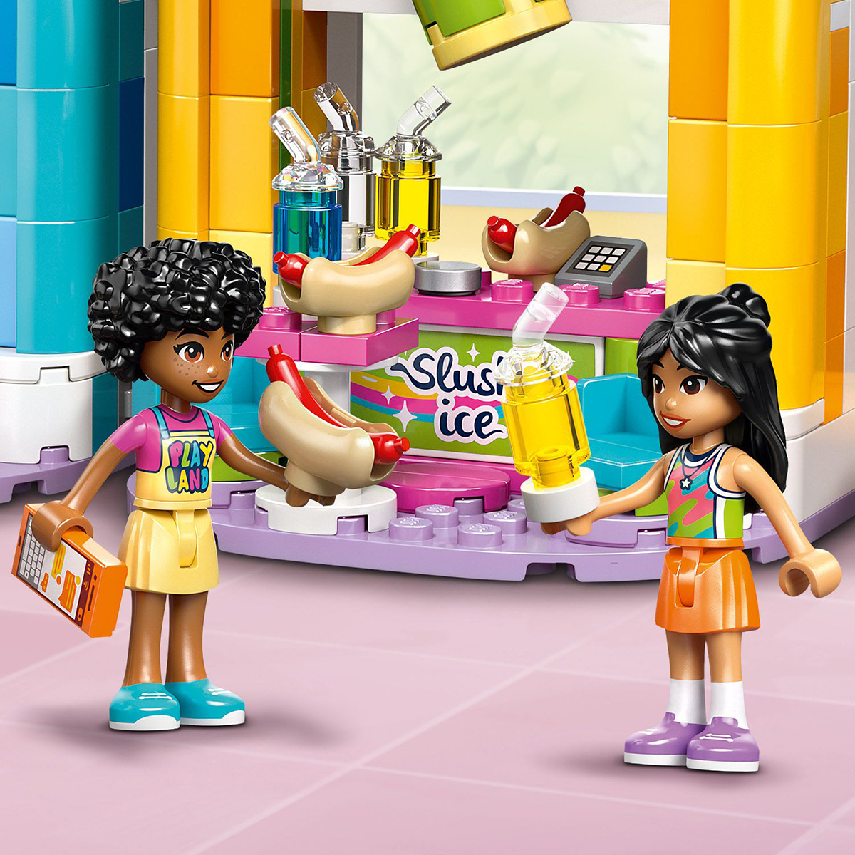 Đồ Chơi Lắp Ráp Sân Chơi Trong Nhà Vui Nhộn LEGO FRIENDS 42686 (668 chi tiết)
