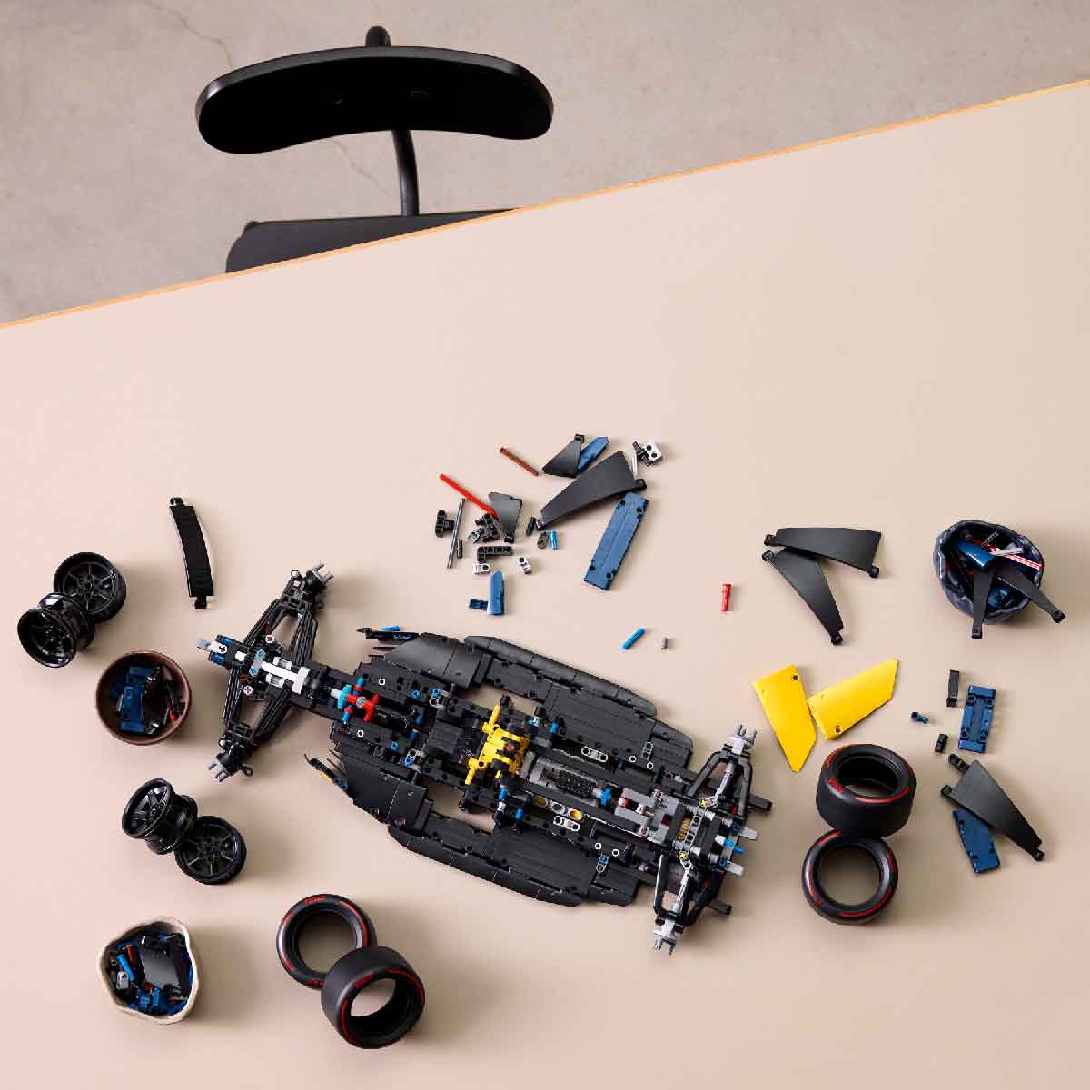 Đồ Chơi Lắp Ráp Siêu Xe Oracle Red Bull Racing RB20 LEGO TECHNIC 42206 (1639 chi tiết)