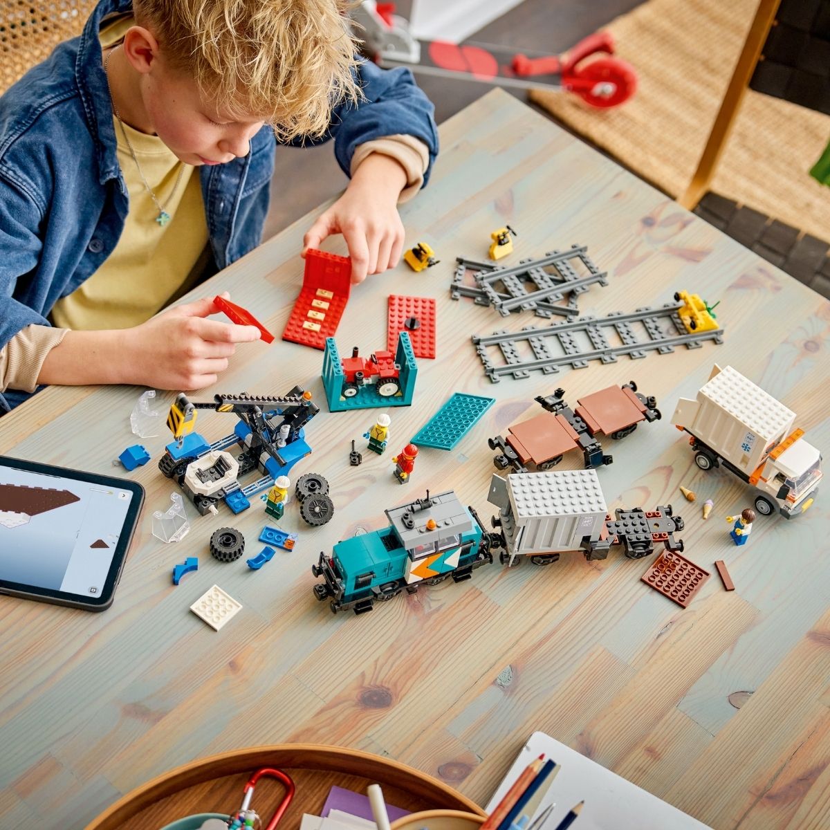 Đồ Chơi Lắp Ráp Tàu Hàng Cảng Biển Kèm Cần Cẩu & Xe Tải LEGO CITY 60509 (803 chi tiết)
