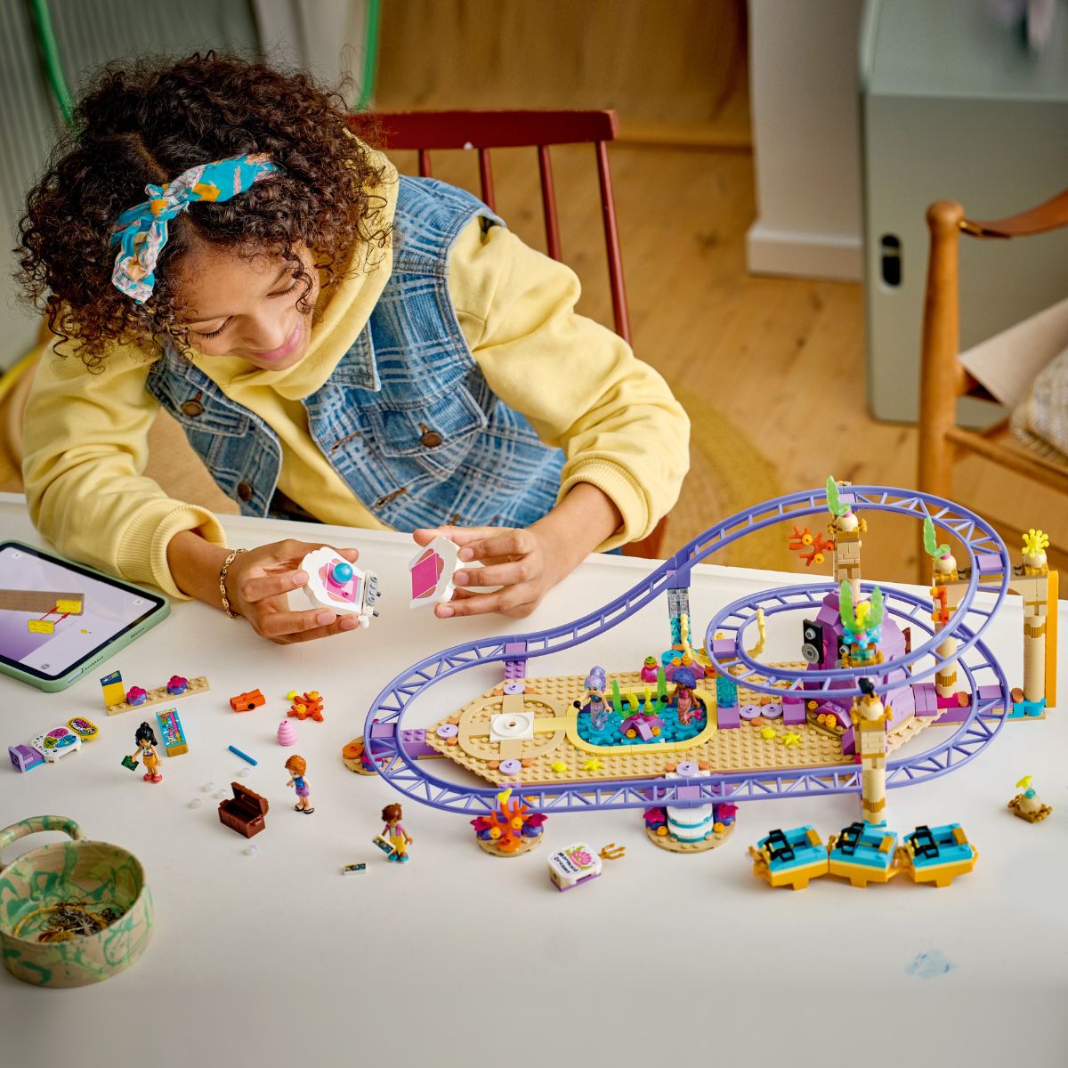 Đồ Chơi Lắp Ráp Tàu Lượn Nàng Tiên Cá LEGO FRIENDS 42703 (864 chi tiết)