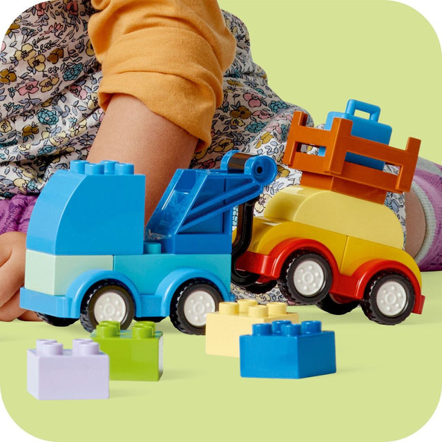 do-choi-lap-rap-thung-gach-sang-tao-xe-hoi-va-xe-tai-lego-duplo-10439-04