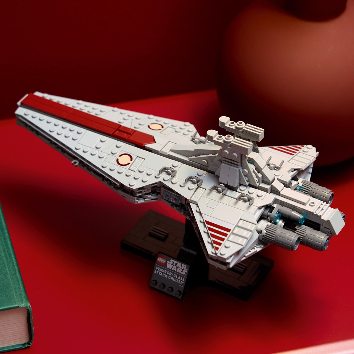 Đồ Chơi Lắp Ráp Tinh Đoàn Venator LEGO STAR WARS 75441 (643 chi tiết)