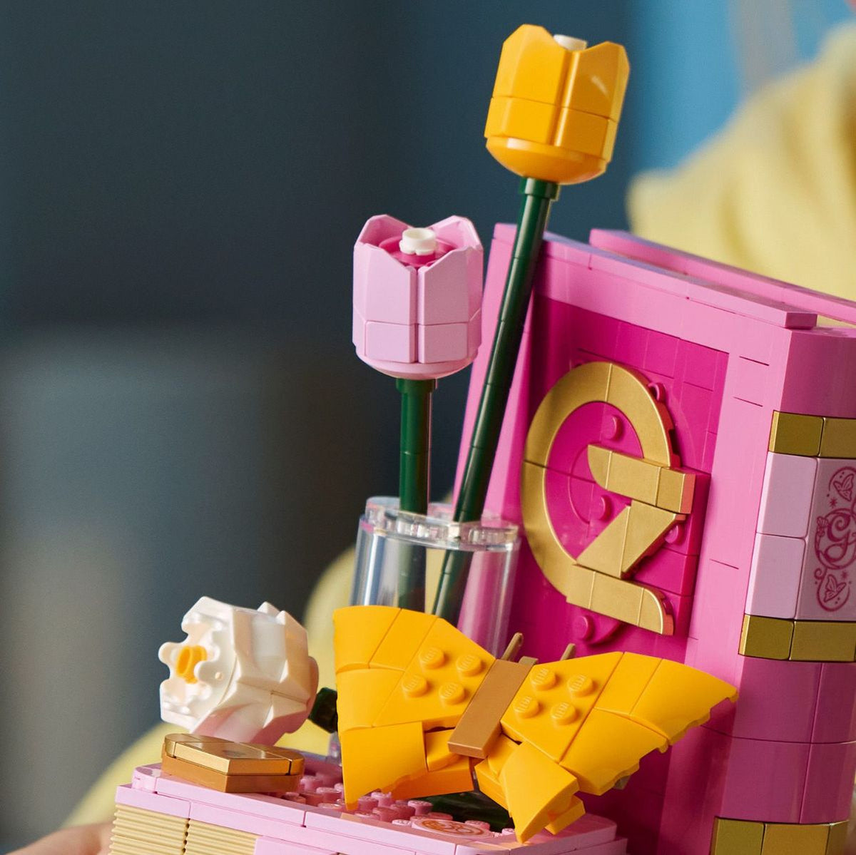 do-choi-lap-rap-trang-tri-ke-sach-glinda-elphaba-lego-seasons-and-occasions-75691-06