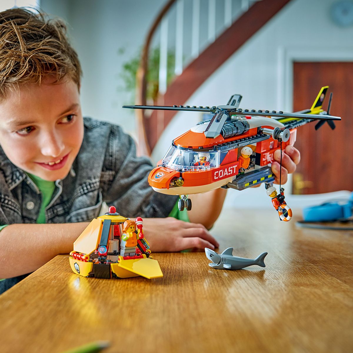 Đồ Chơi Lắp Ráp Trực Thăng Bảo Vệ Bờ Biển LEGO CITY 60503 (551 chi tiết)