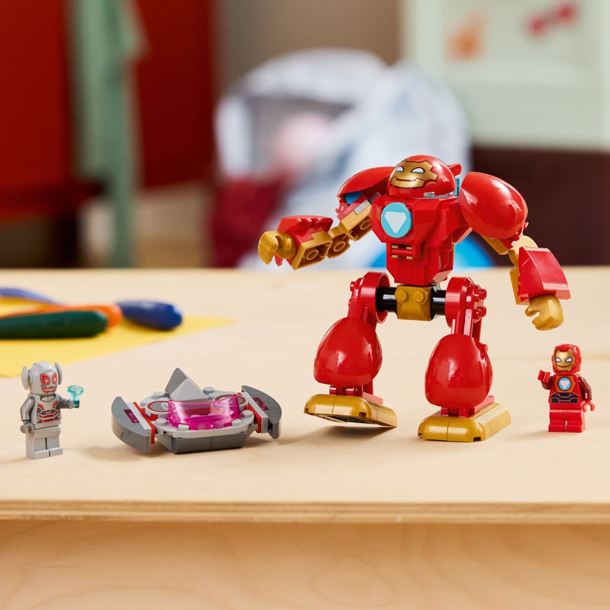 Đồ Chơi Lắp Ráp Ultron Và Iron Man LEGO SUPERHEROES 11209 (96 chi tiết)