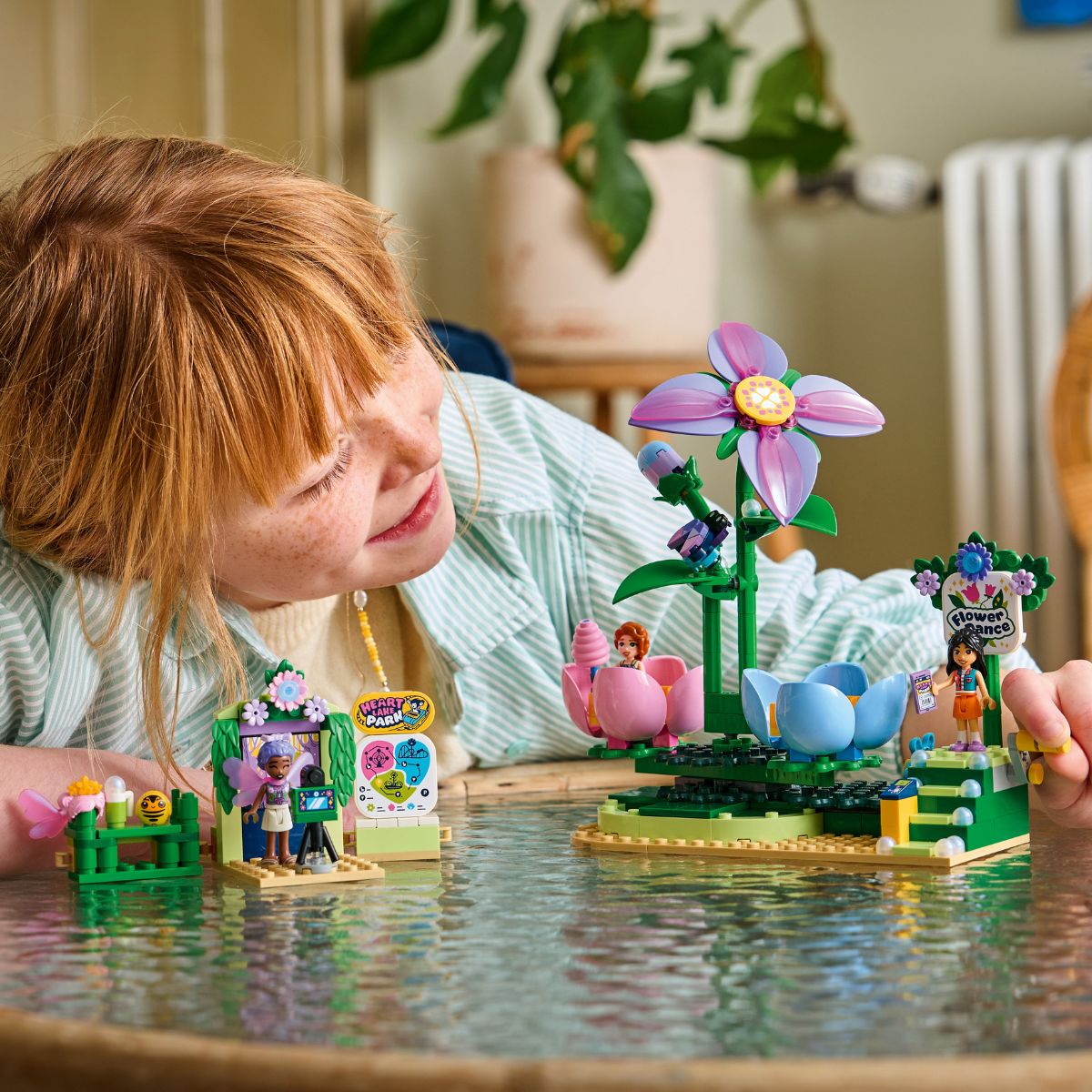 Đồ Chơi Lắp Ráp Vòng Quay Tiệc Trà Tiên Hoa Diệu Kỳ LEGO FRIENDS 42702 (321 chi tiết)