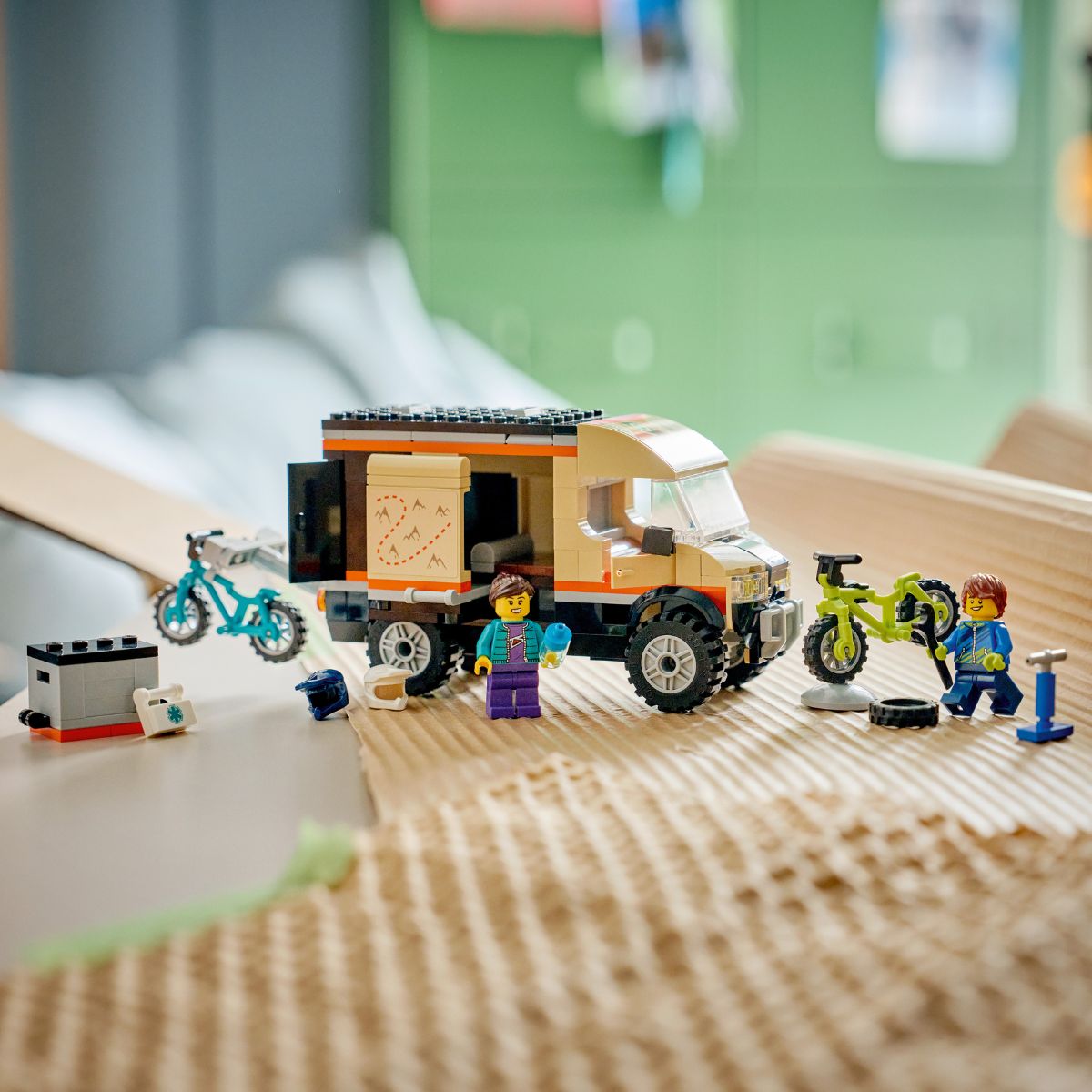 Đồ Chơi Lắp Ráp Xe Dã Ngoại Chở Xe Đạp Địa Hình LEGO CITY 60512 (260 chi tiết)