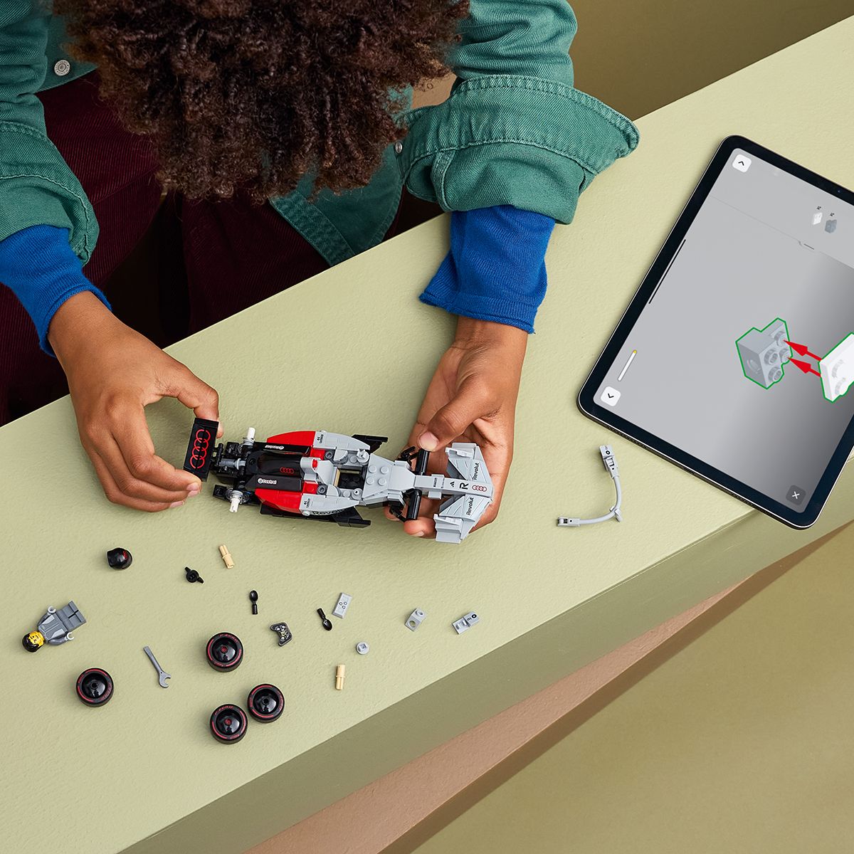 Đồ Chơi Lắp Ráp Xe Đua Audi F1 LEGO SPEED CHAMPIONS 77259 (215 Chi Tiết)