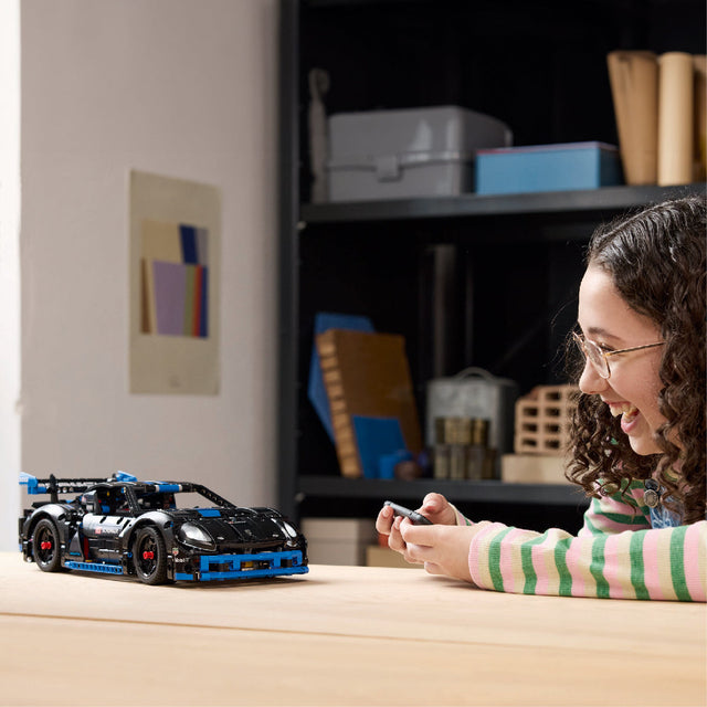 do-choi-lap-rap-xe-dua-the-thao-porsche-gt4-e-performance-lego-technic-42176-08