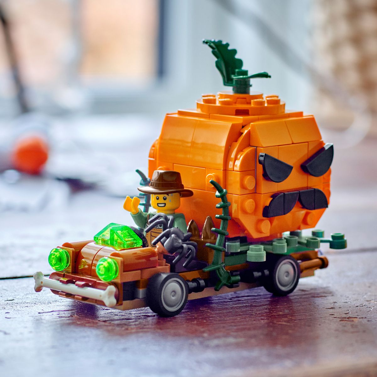 Đồ Chơi Lắp Ráp Xe Tải Bí Ngô Ma Quái LEGO SEASONS AND OCCASIONS 40822 (177 Chi Tiết)