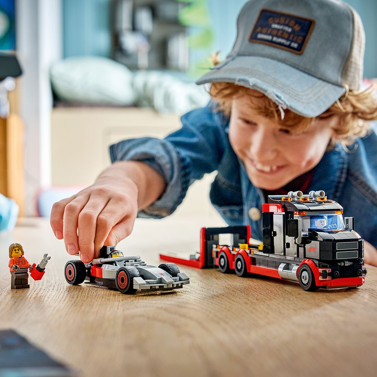 Đồ Chơi Lắp Ráp Xe Tải Trưng Bày F1 Kèm Xe Đua Audi F1 LEGO CITY 60493 (508 Chi Tiết)