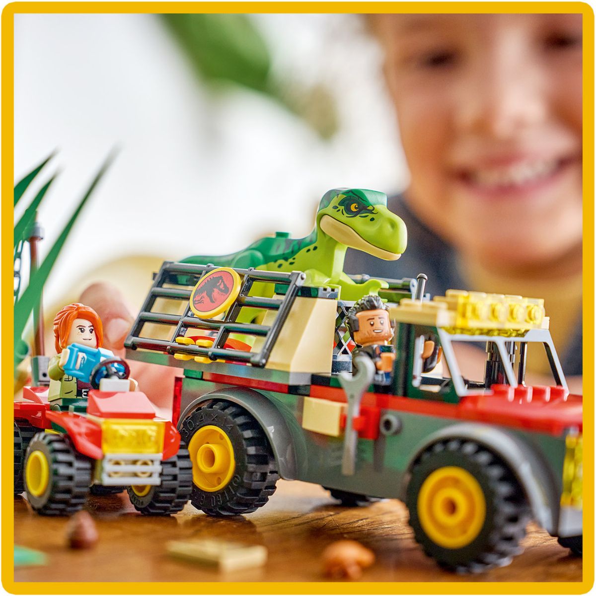 Đồ Chơi Lắp Ráp Xe Tải Vận Chuyển Khủng Long T. Rex LEGO JURASSIC 77978 (115 Chi Tiết)