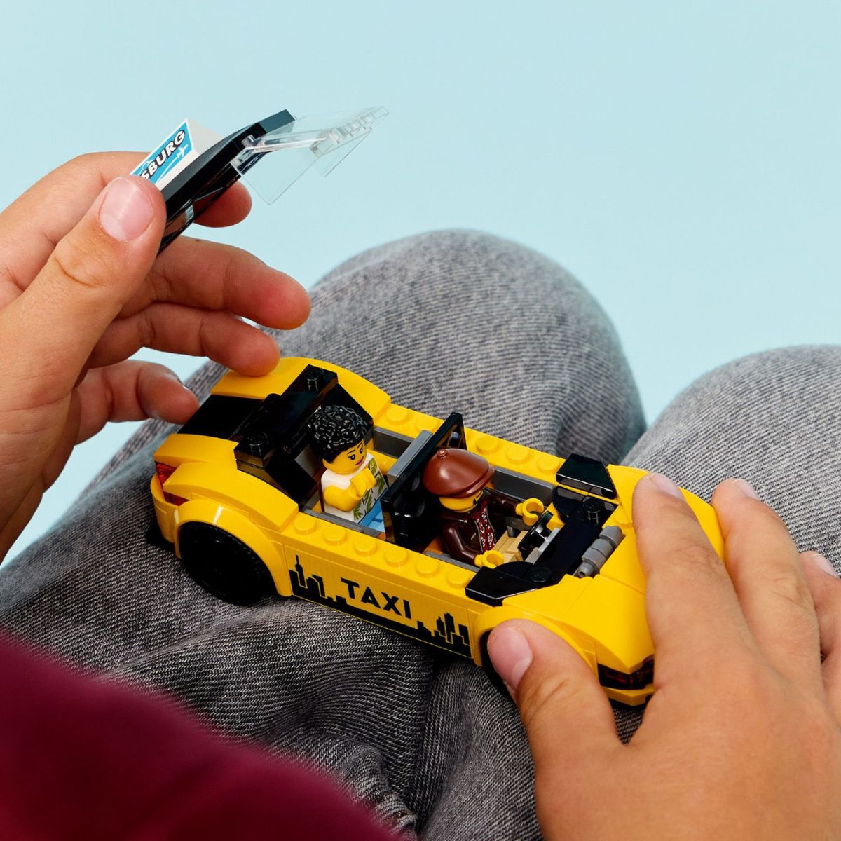 do-choi-lap-rap-xe-taxi-mau-vang-lego-city-60487-010