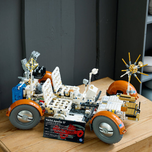 do-choi-lap-rap-xe-tham-hiem-mat-trang-nasa-apollo-lrv-lego-technic-42182-05