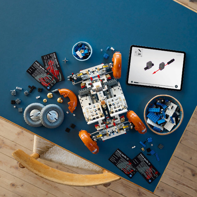 do-choi-lap-rap-xe-tham-hiem-mat-trang-nasa-apollo-lrv-lego-technic-42182-06