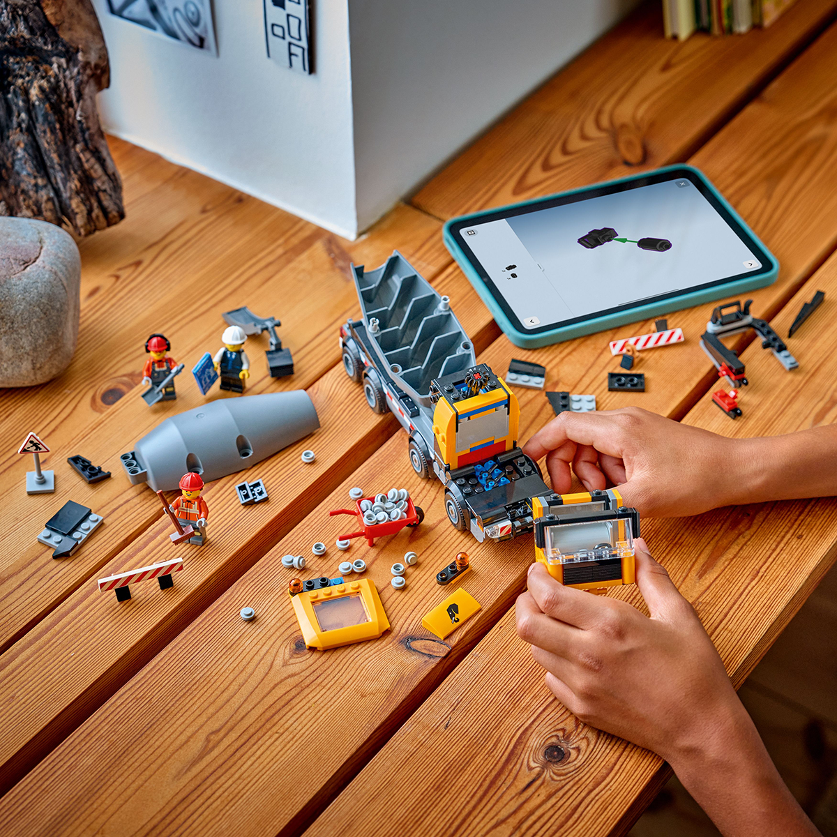 Đồ Chơi Lắp Ráp Xe Trộn Xi Măng LEGO CITY 60478 (371 chi tiết)
