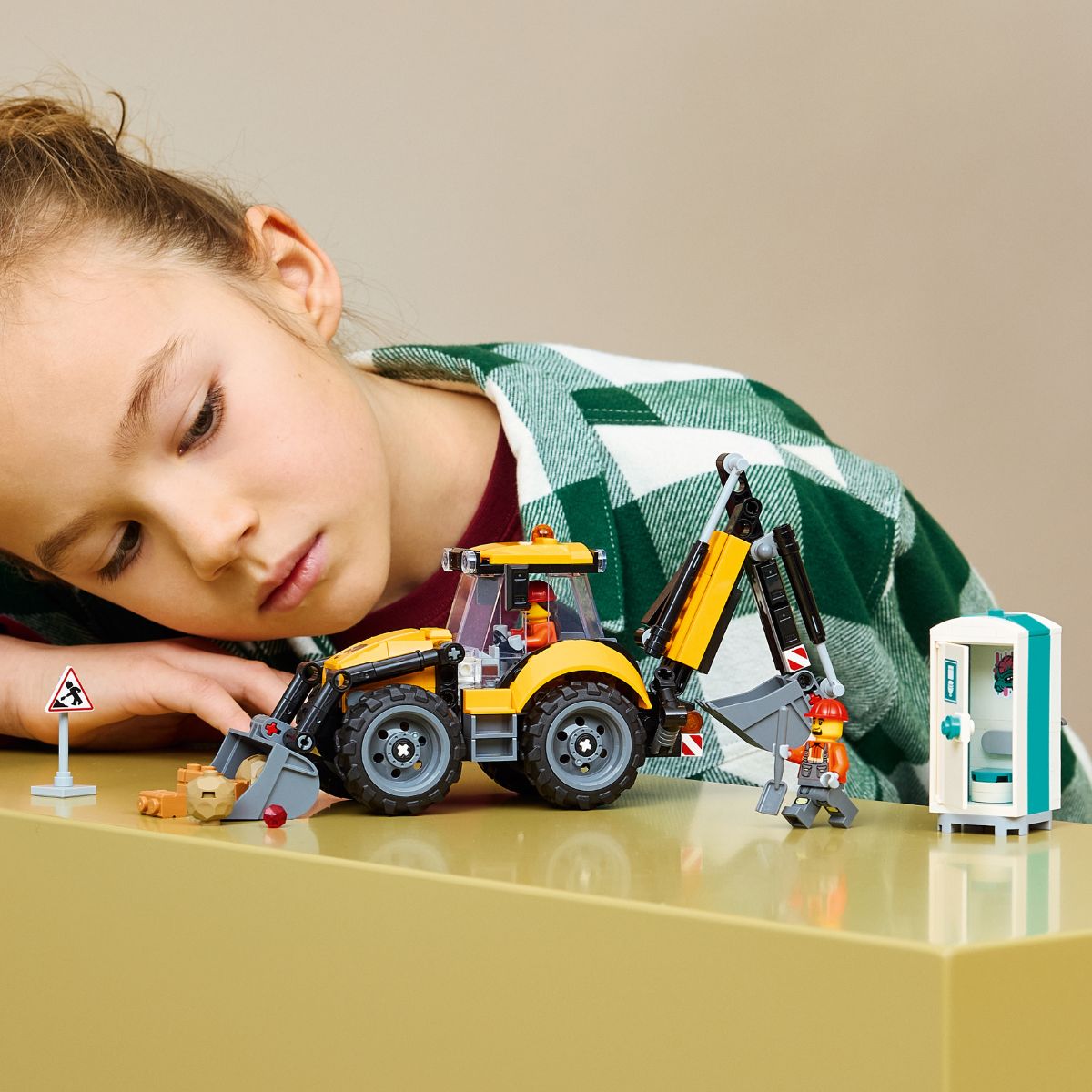 Đồ Chơi Lắp Ráp Xe Xúc Đào Màu Vàng LEGO CITY 60480 (301 chi tiết)