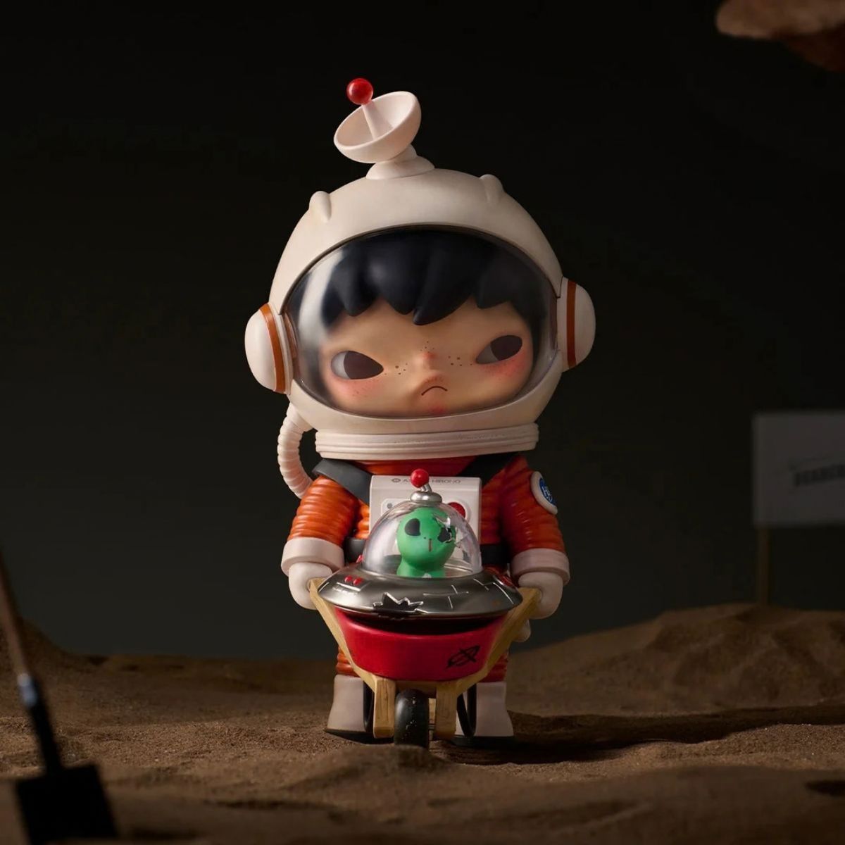 Đồ Chơi Mô Hình Hirono Search For Aliens Figurine POP MART IP HIRONO 6941313013537