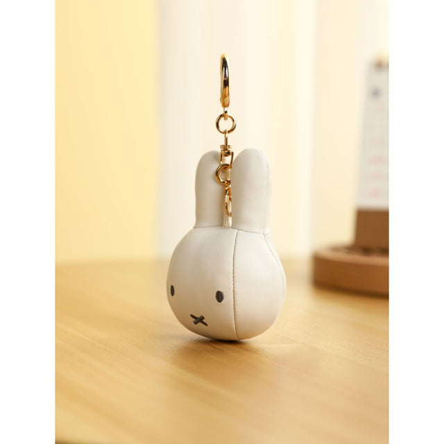 do-choi-moc-khoa-miffy-da-pu-mau-trang-miffy-mif37446-03